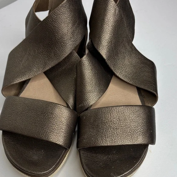 Eileen Fisher Sport Suede Sneaker Sandal in Metallic Bronze  Size 7 - Picture 5 of 9